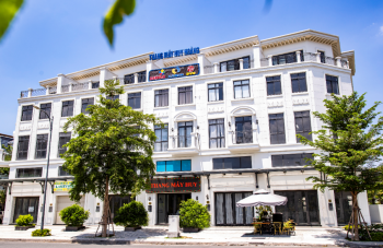 Tư bừng khai trương Showroom Linh kiện thang máy ...